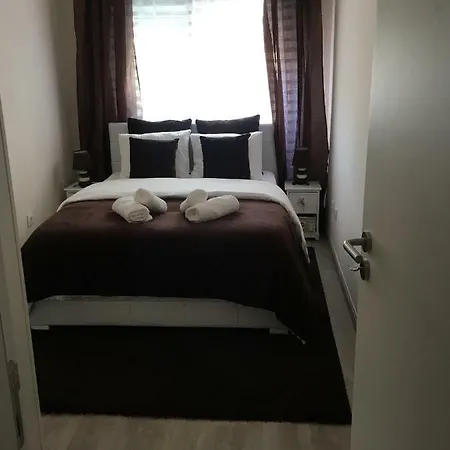 Cozy At Lisbon South Bay * Amora